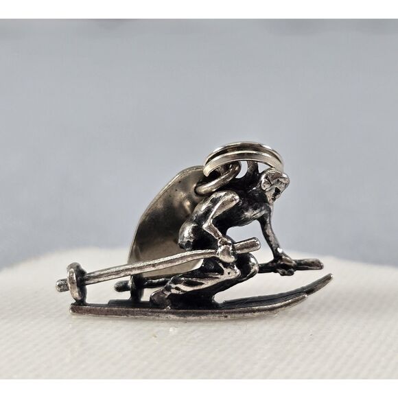 Vintage Charm Bracelet Downhill Skier Charm Gatlinburg Tennessee Maisels Trading - Picture 1 of 4